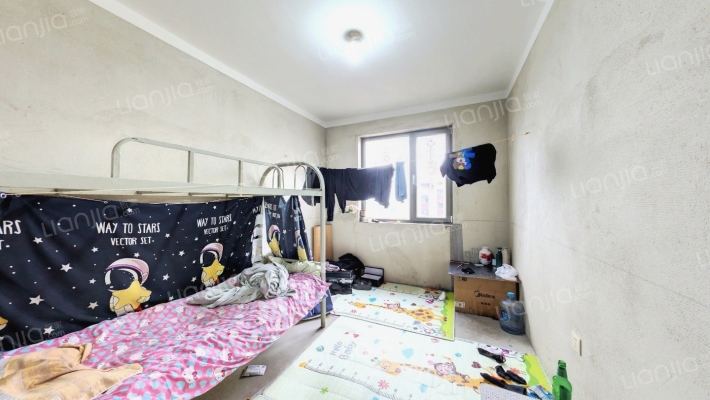 雷凯铂庭二手房实景图