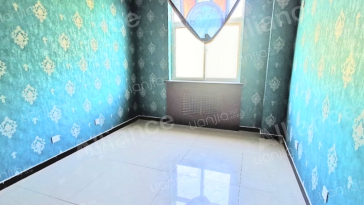 三层别墅本满五 税费低 南北通透格局 通风采光很好-卧室D