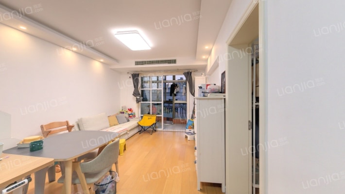 万里真欣园二手房实景图