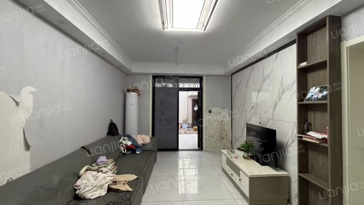 市政公司宿舍二手房实景图