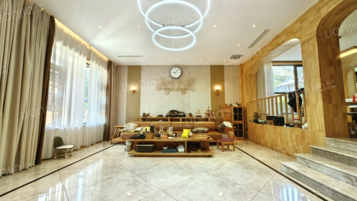 中海国际铂宫别墅西区二手房实景图