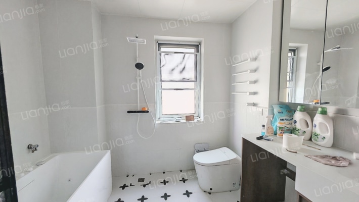 板楼，低密度小区，集中供暖，出门德信公园。-卫生间A