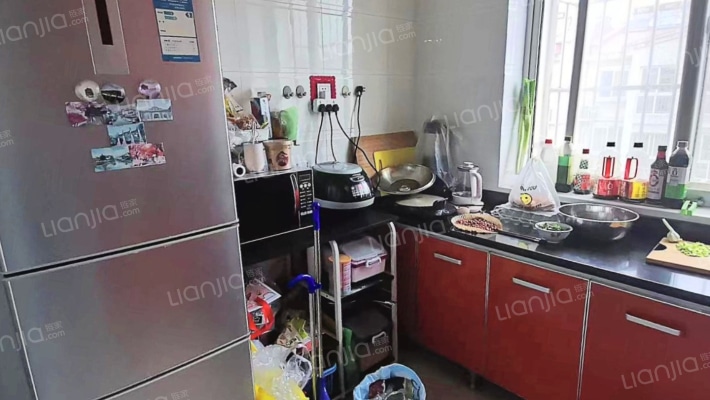 京南双拼别墅140平院子，500米进京 格局合理 有地下室-厨房