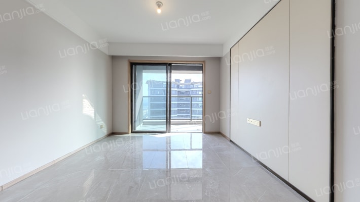 中山宝龙城二手房实景图