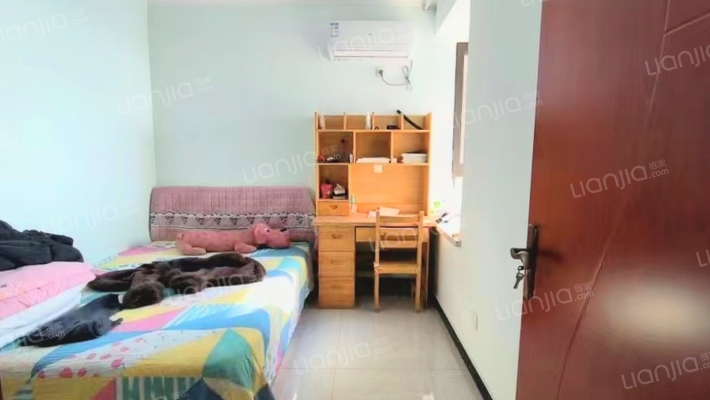 天伦湾朝阳两居 采光充足 有装修-卧室B