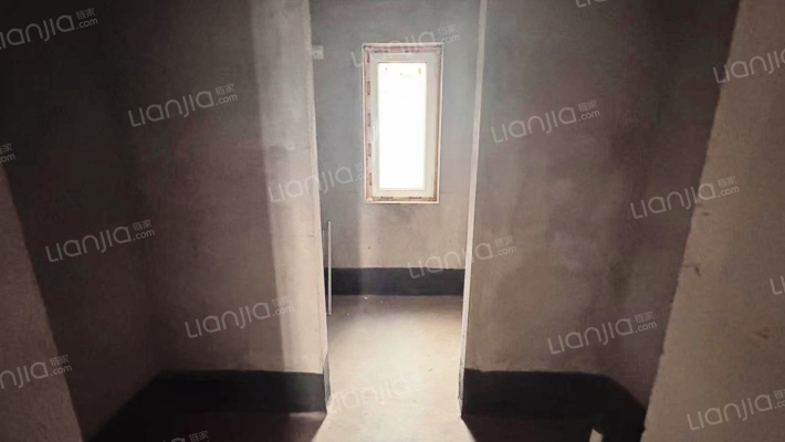 满二税费低，三阳户型格局方正，全天采光无遮挡-卫生间A