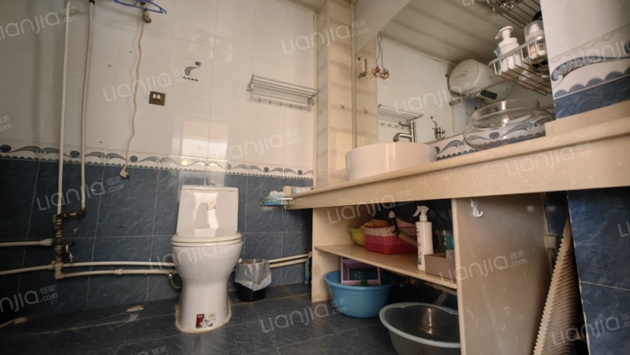 金色家园南北通透两居 视野好 采光好-卫生间