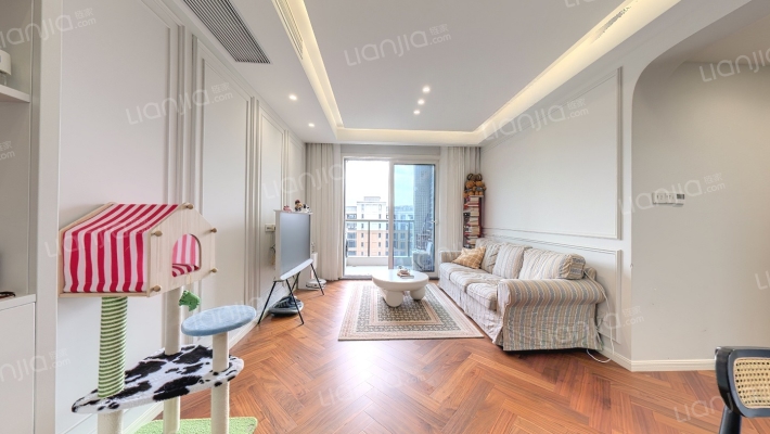 滨江新城东方名府二手房实景图