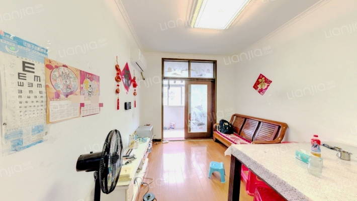 沿河花园小区二手房实景图