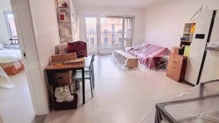 大社区 南北通透 好楼层 采光视野好 北京公交直达小区-客厅