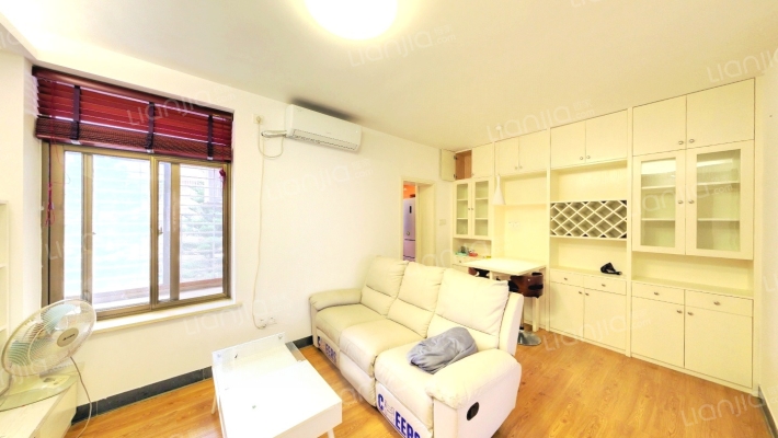 龙华里二手房实景图