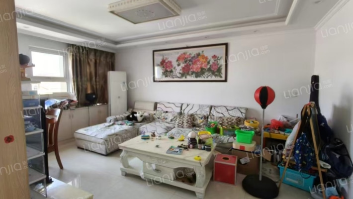 鸿福名苑二手房实景图