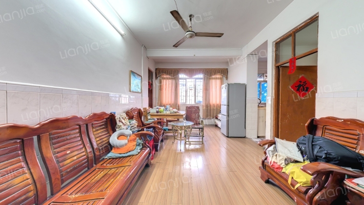 荣昌街15号二手房实景图