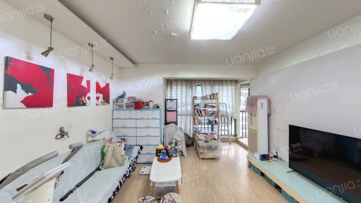 上行东方二手房实景图