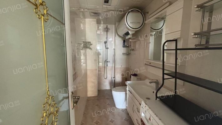 水岸花城 2室2厅 南-卫生间