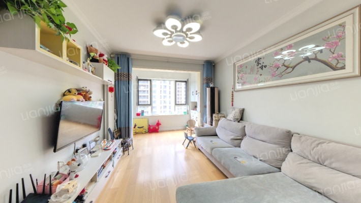 三盛国际公园二手房实景图