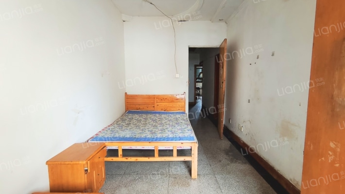 双栅子街102号二手房实景图