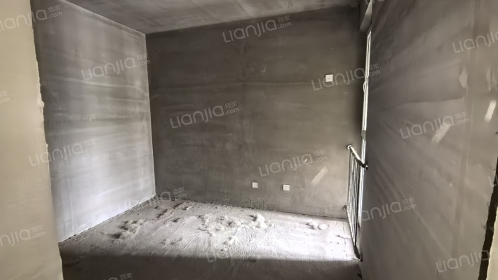 凌云旁 优美社区 人车分流 次顶层 南向两居 房本满二-卧室B