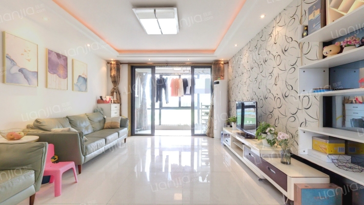 鸿顺花苑二手房实景图