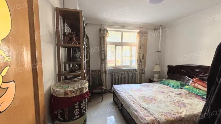 东安小区 3室2厅 南 北-卧室B