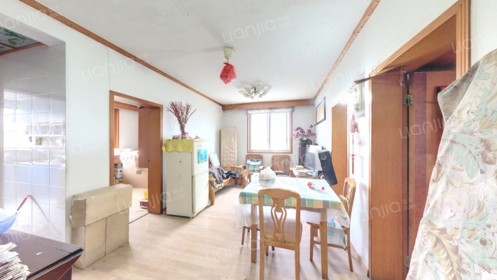 化纤新村二手房实景图