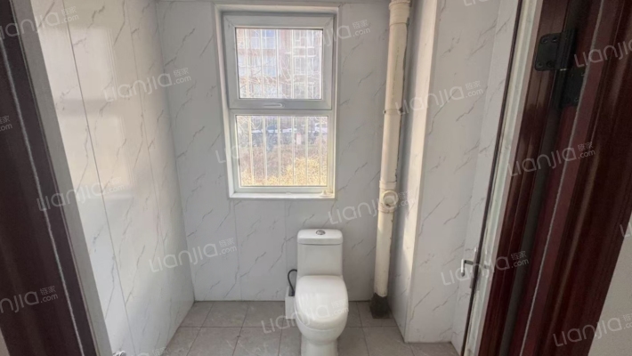 集中供暖 全天采光无遮挡 房本满二 107国道旁出行方便-卫生间B