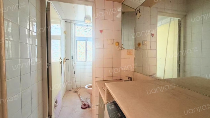 物探局家属院 集中供暖  交通方便-卫生间