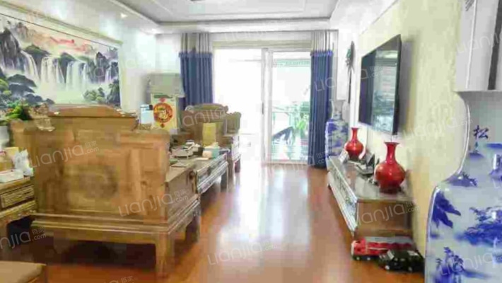 流泉公寓二手房实景图