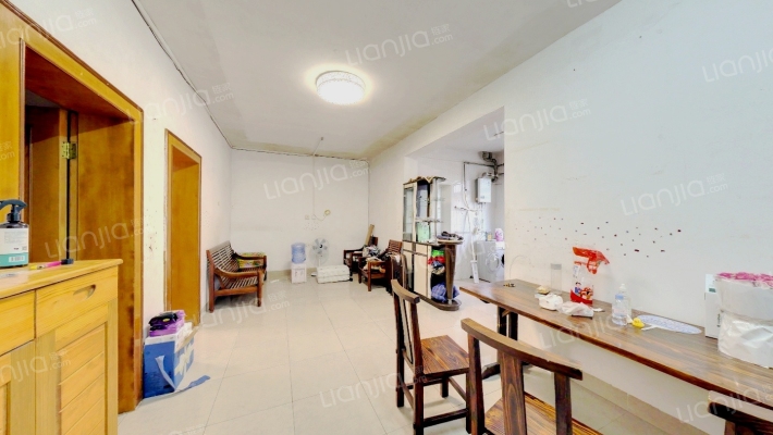 区农资公司宿舍二手房实景图