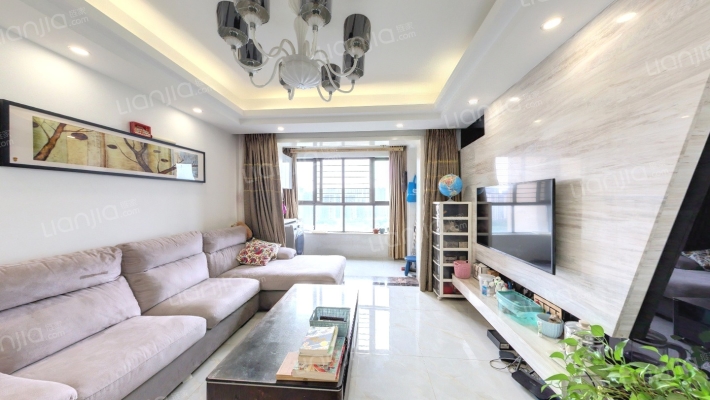 金地铂悦二手房实景图