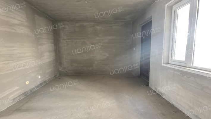 涿州城西农大联排别墅，地上可停车，环境优美-餐厅