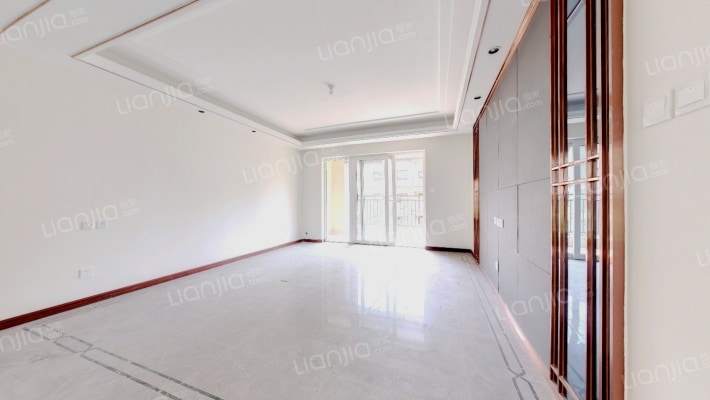 中海阅骊山一期二手房实景图