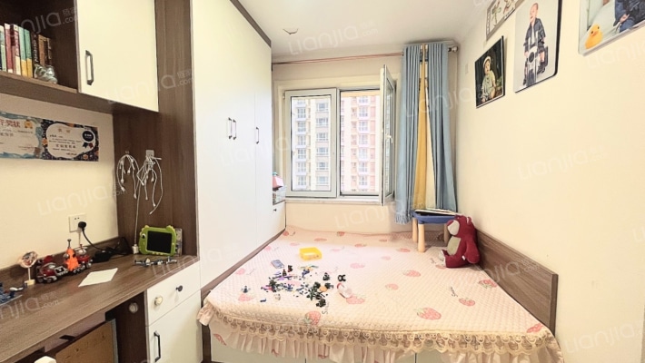盛世家园 二中附近 松林店 南北通透 精装修-卧室C