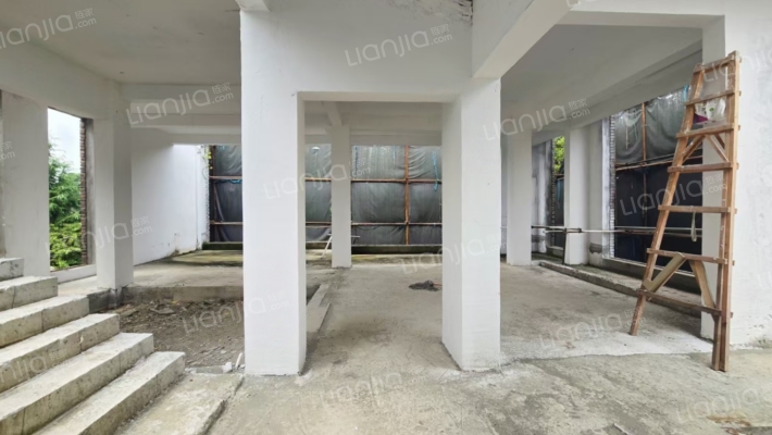 麓山国际碧湖岸二手房实景图