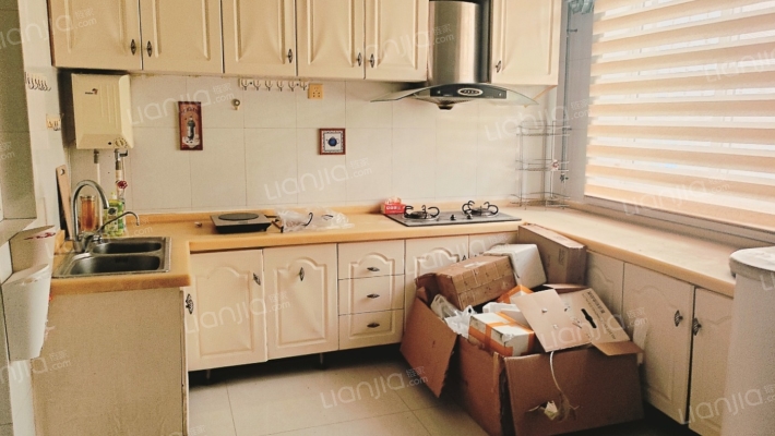 国富嘉园  复试1跃2，集中供暖，德信公园旁-厨房