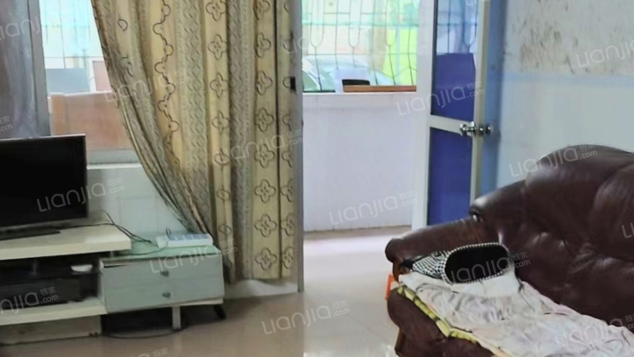 海口市人口劳动保障局西沙路住宅区二手房实景图