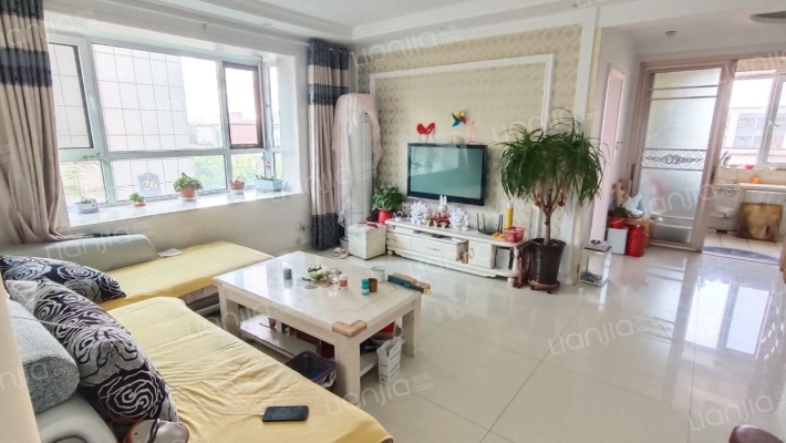 青云瑞景园二手房实景图