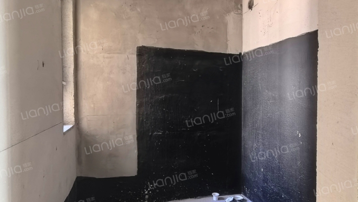 钻石商圈，集中供暖，电梯洋房，三室两厅双卫户型-卫生间A