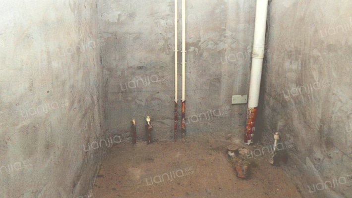 西京都 高尔夫  爱丁堡 类独栋 边户 大院子-卫生间A