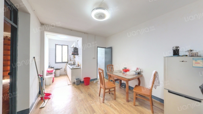 惠龙新村D区177-191号二手房实景图