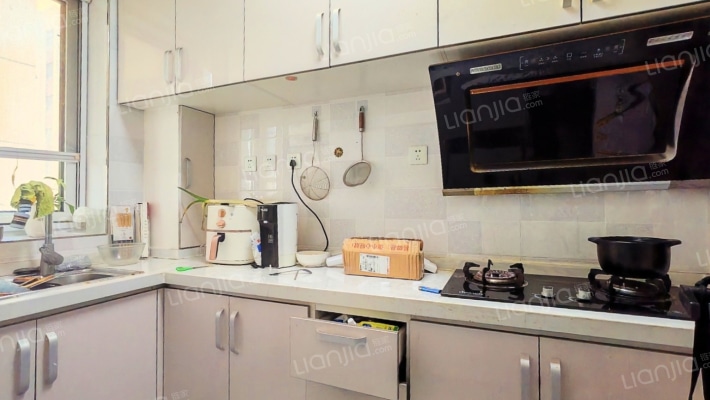 三利中和城全阳两居室价格可议  全天采光 位置好-厨房