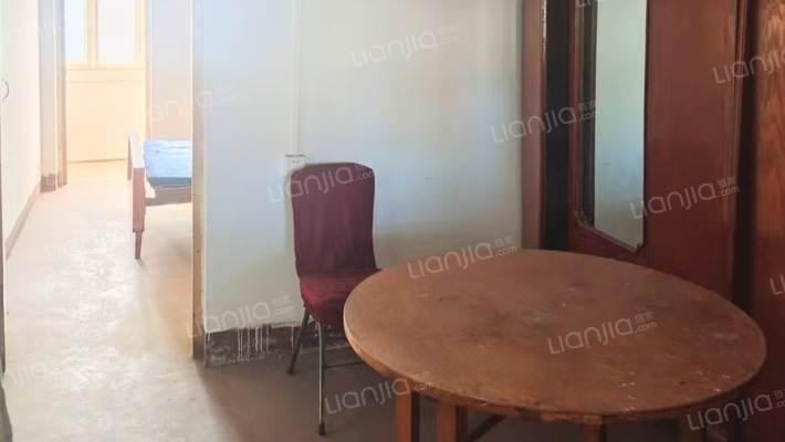 党校宿舍二手房实景图