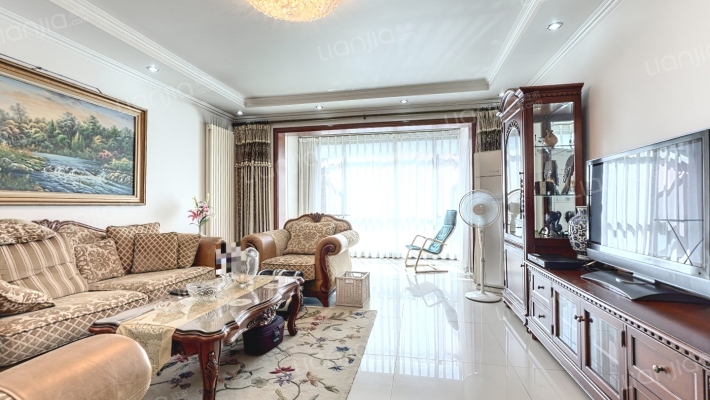 米兰天空二手房实景图