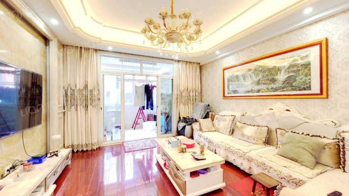 保利湖畔林语西区二手房实景图