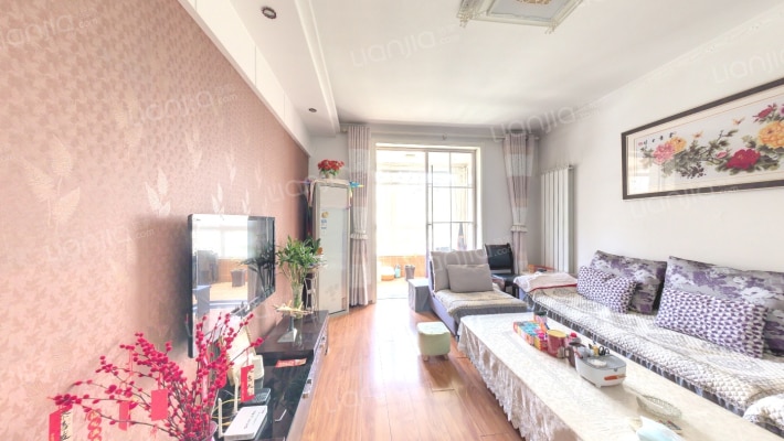 体育场小区二手房实景图