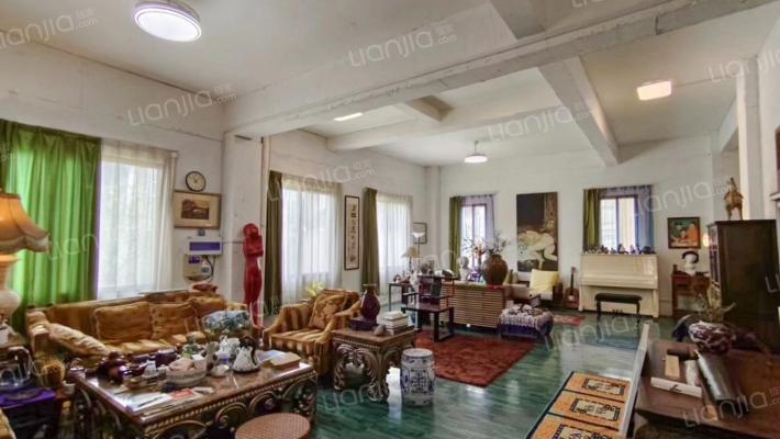 东方高尔夫别墅一期二手房实景图