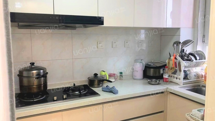 出售香邑溪谷玫瑰园南北通透三居  精装修-厨房