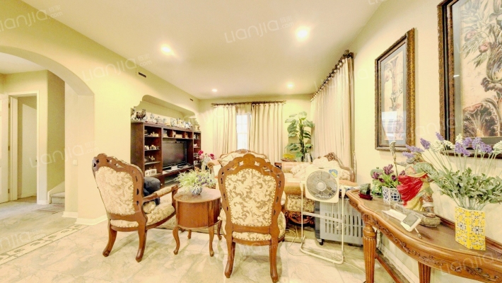 纳帕溪谷二手房实景图