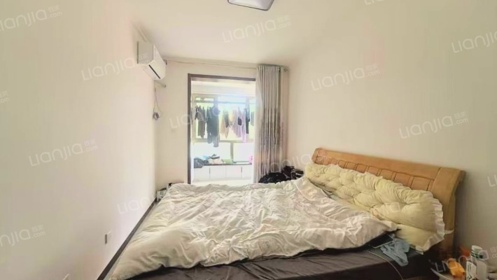 简单装修 别墅区的高层住宅 环境优美生活舒适安逸-卧室B