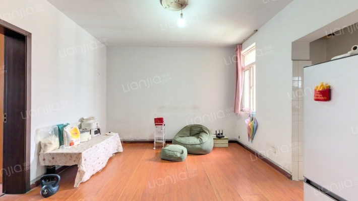 紫桐新村AB区二手房实景图